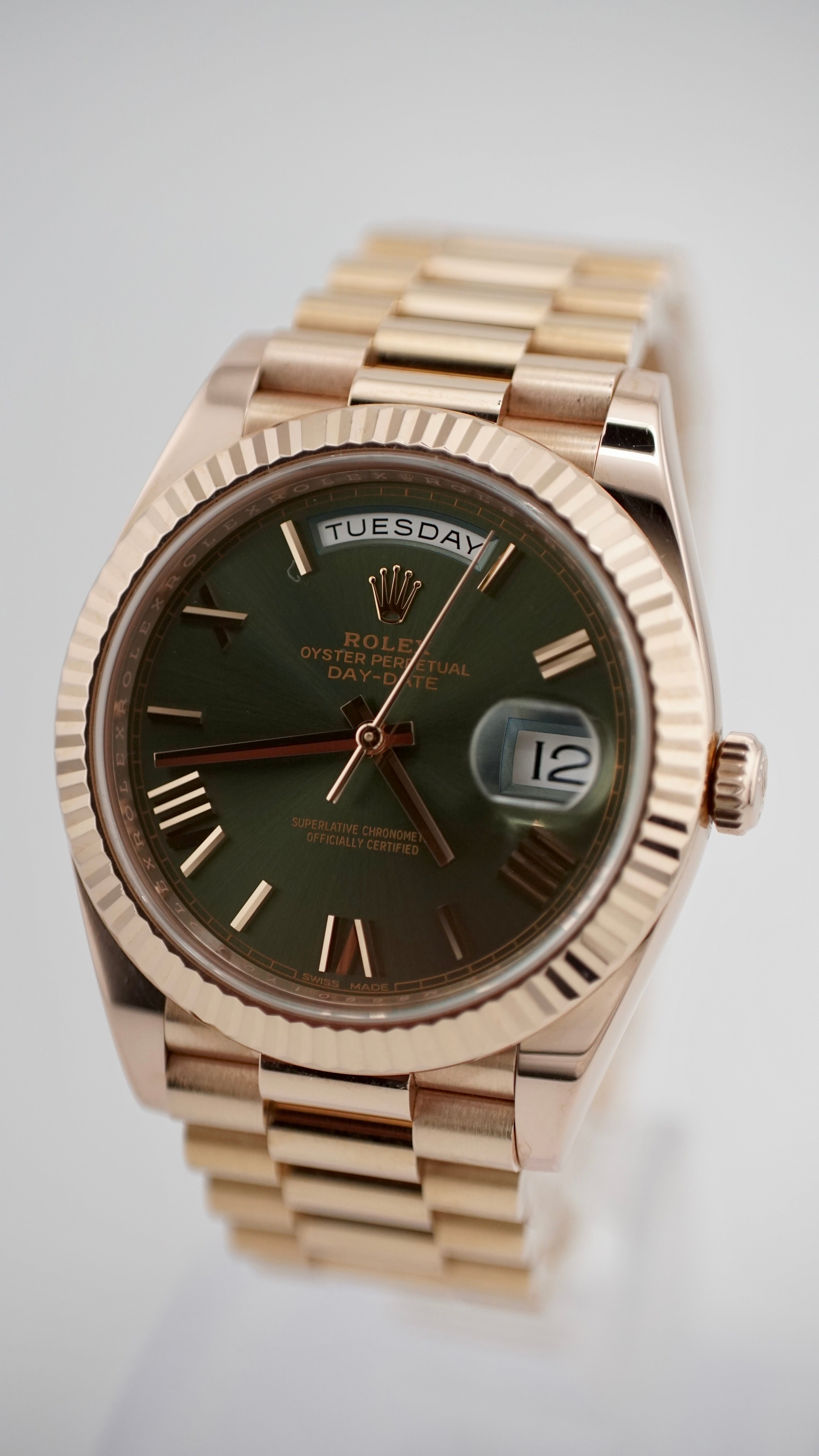 Rolex Day-date 40 228235 "Olive" (2018 Box & Papers)
