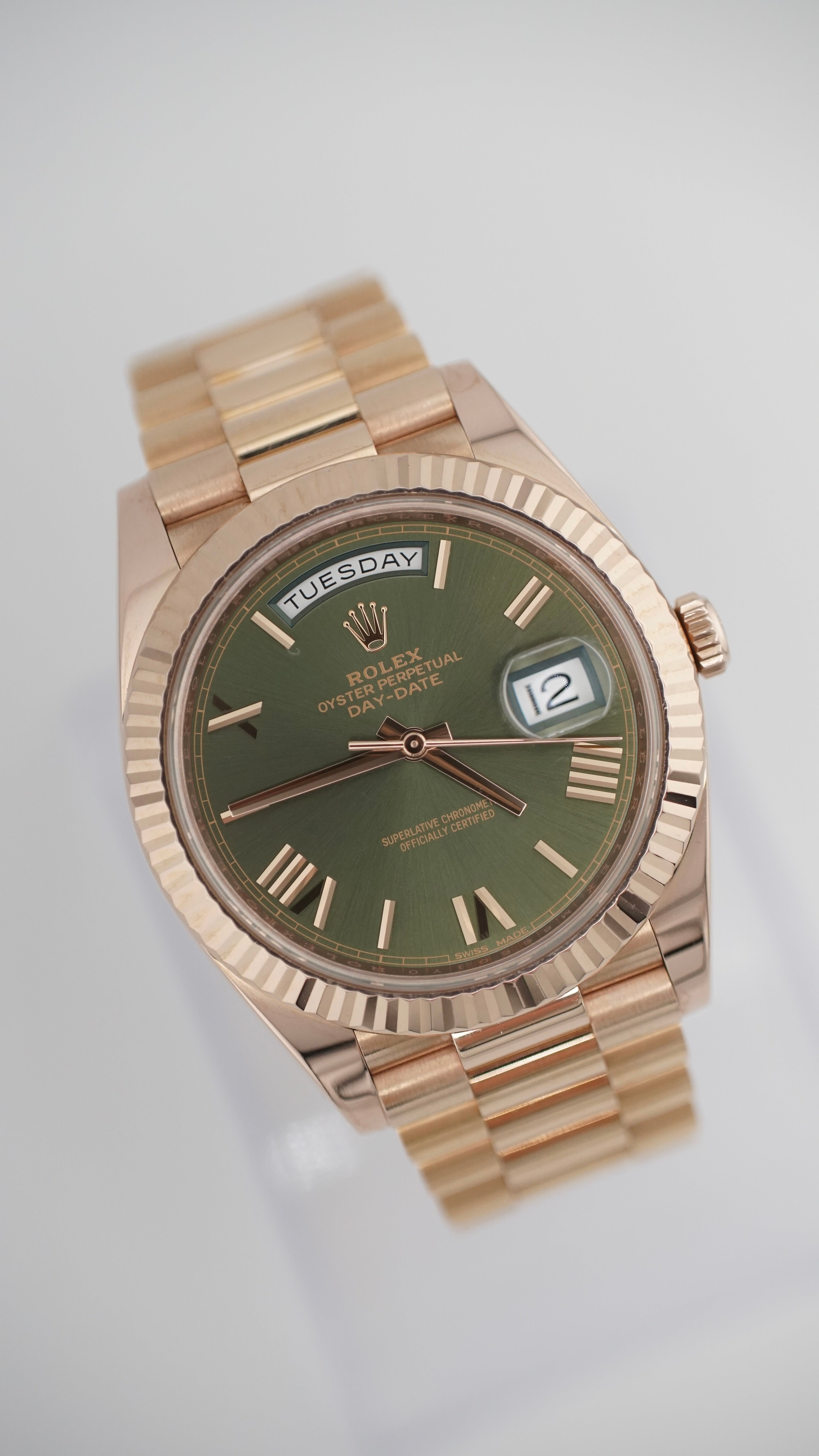 Rolex Day-date 40 228235 "Olive" (2018 Box & Papers)