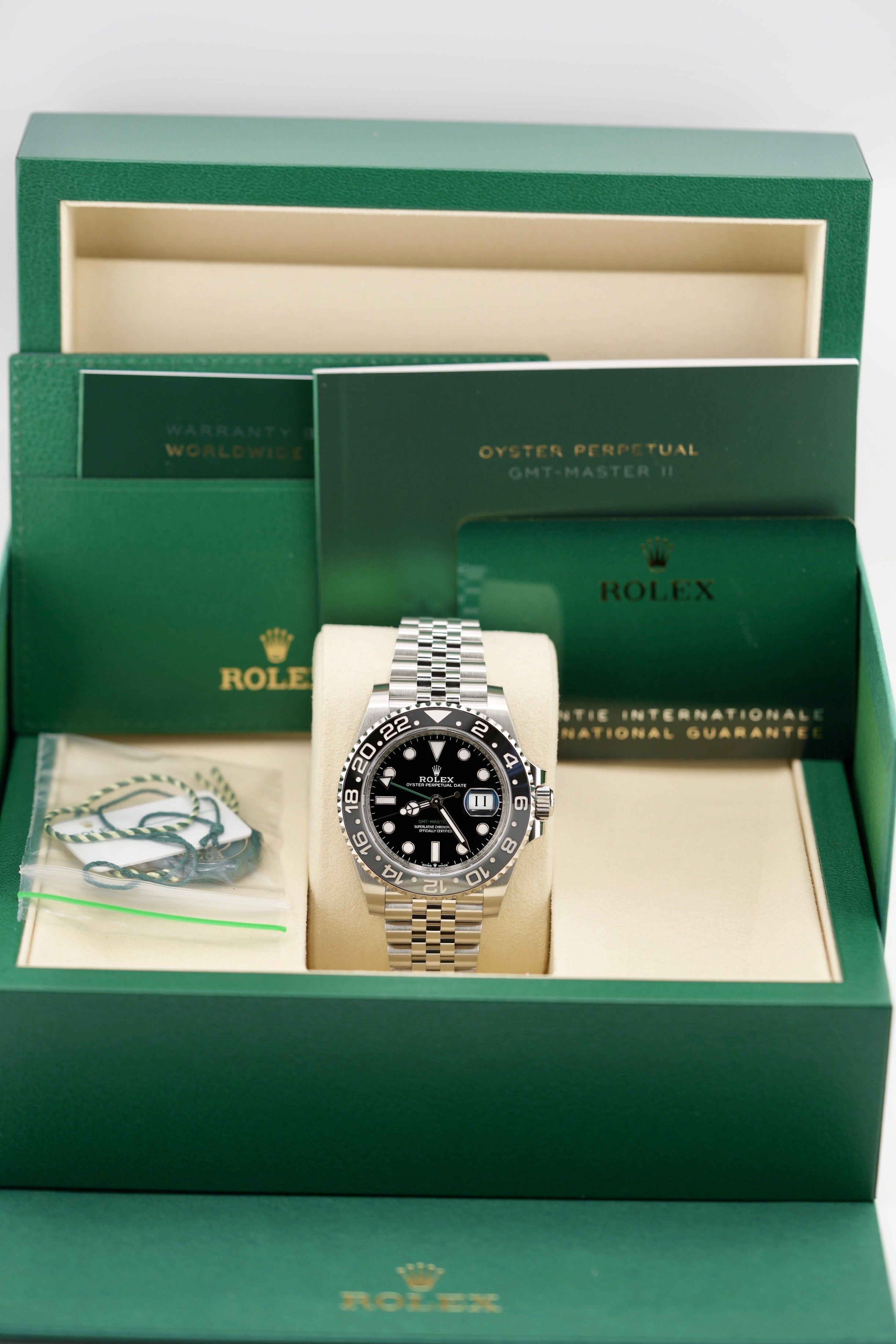 Rolex GMT Master II 126710GRNR "Bruce Wayne" (2026 NEW Box & Papers)