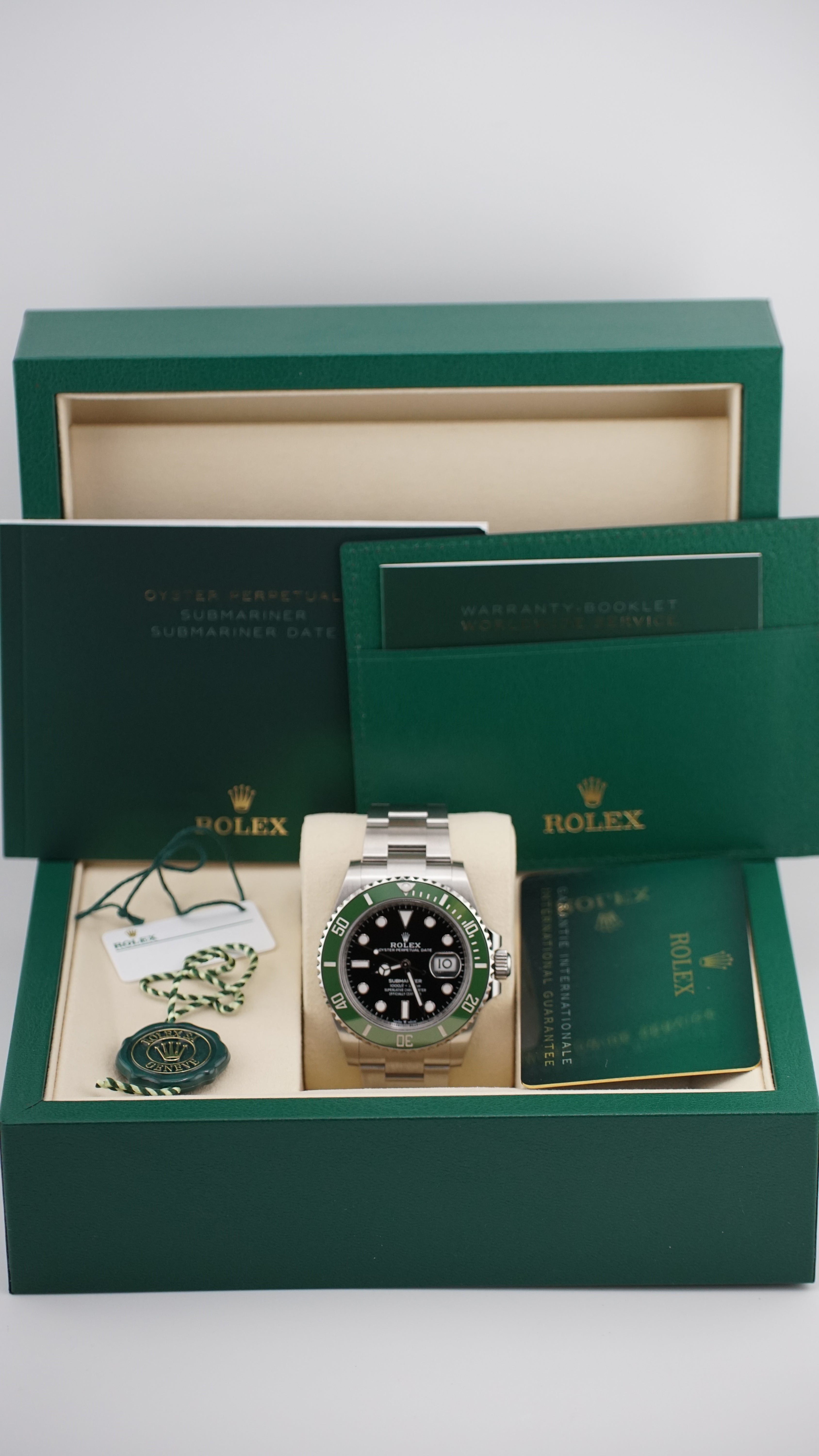 Rolex Submariner 126610LV "Starbucks" (2025 UNWORN Box & Papers)