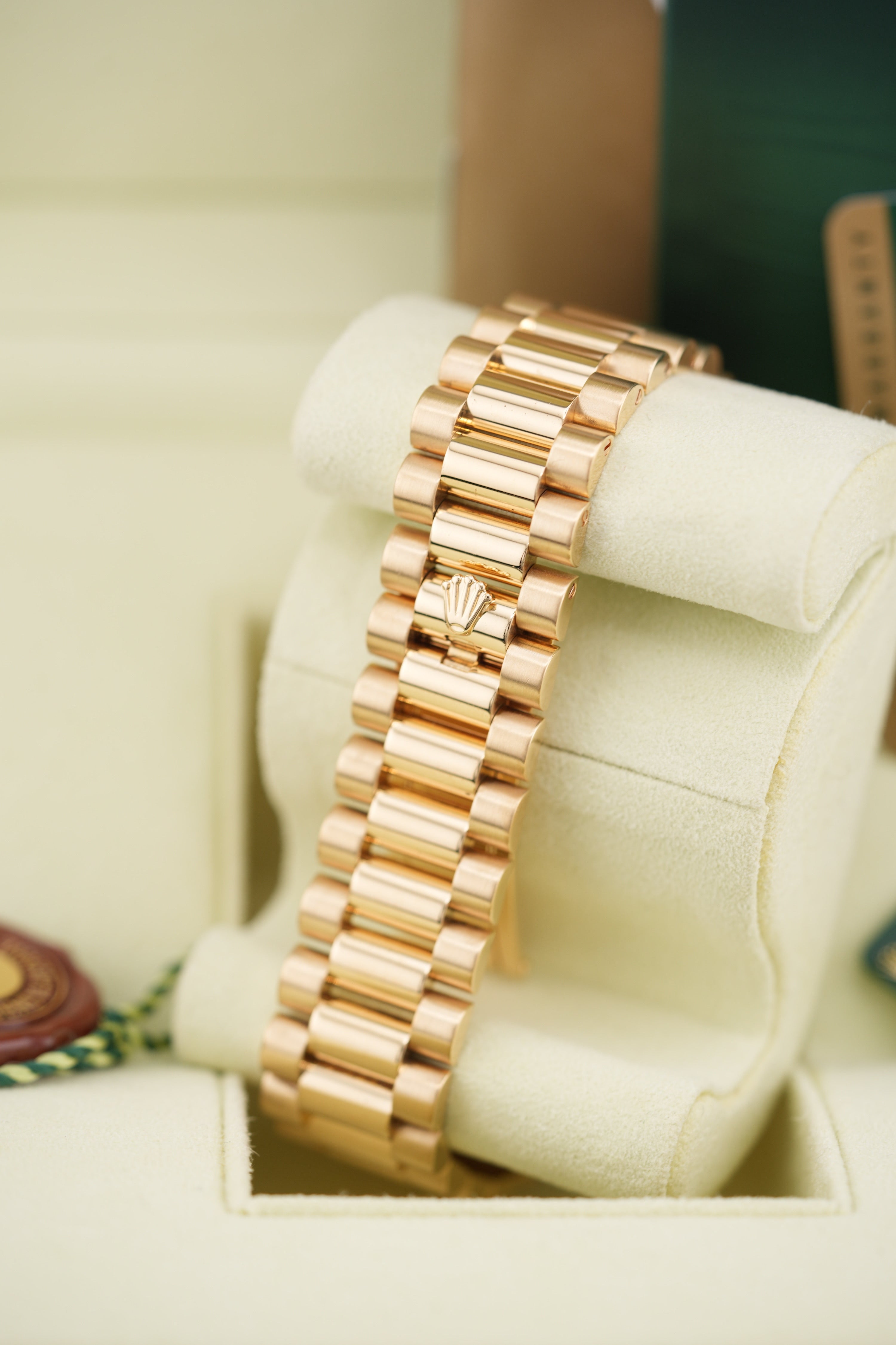 Rolex day-date 41mm 218238 "Champagne Baguette" (2013 Box & Papers)